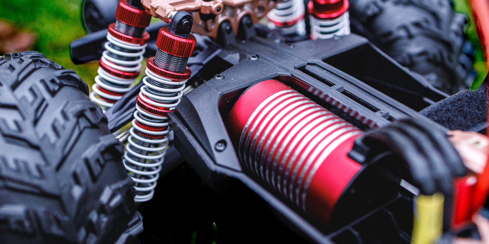 Kraftig brushless motor i Race Truck