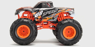 Flash4 MAX fjernstyret monster truck i rød og sort set forfra på en hvid baggrund.