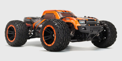 Orange Hunter MT10 fjernstyret monster truck set forfra på en hvid baggrund.