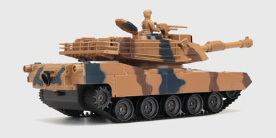 Grøn Battle Tank Metal LE fjernstyret kampvogn med roterbart tårn og realistiske detaljer vist fra siden.