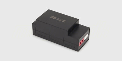 HyperGo 11,1V 1050mAh 3S LiPo-batteri i sort hardcase med gult XT60-stik til fjernstyrede biler.