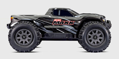 Traxxas Mini Maxx monster truck med 4WD og kraftig affjedring til vild offroad kørsel.